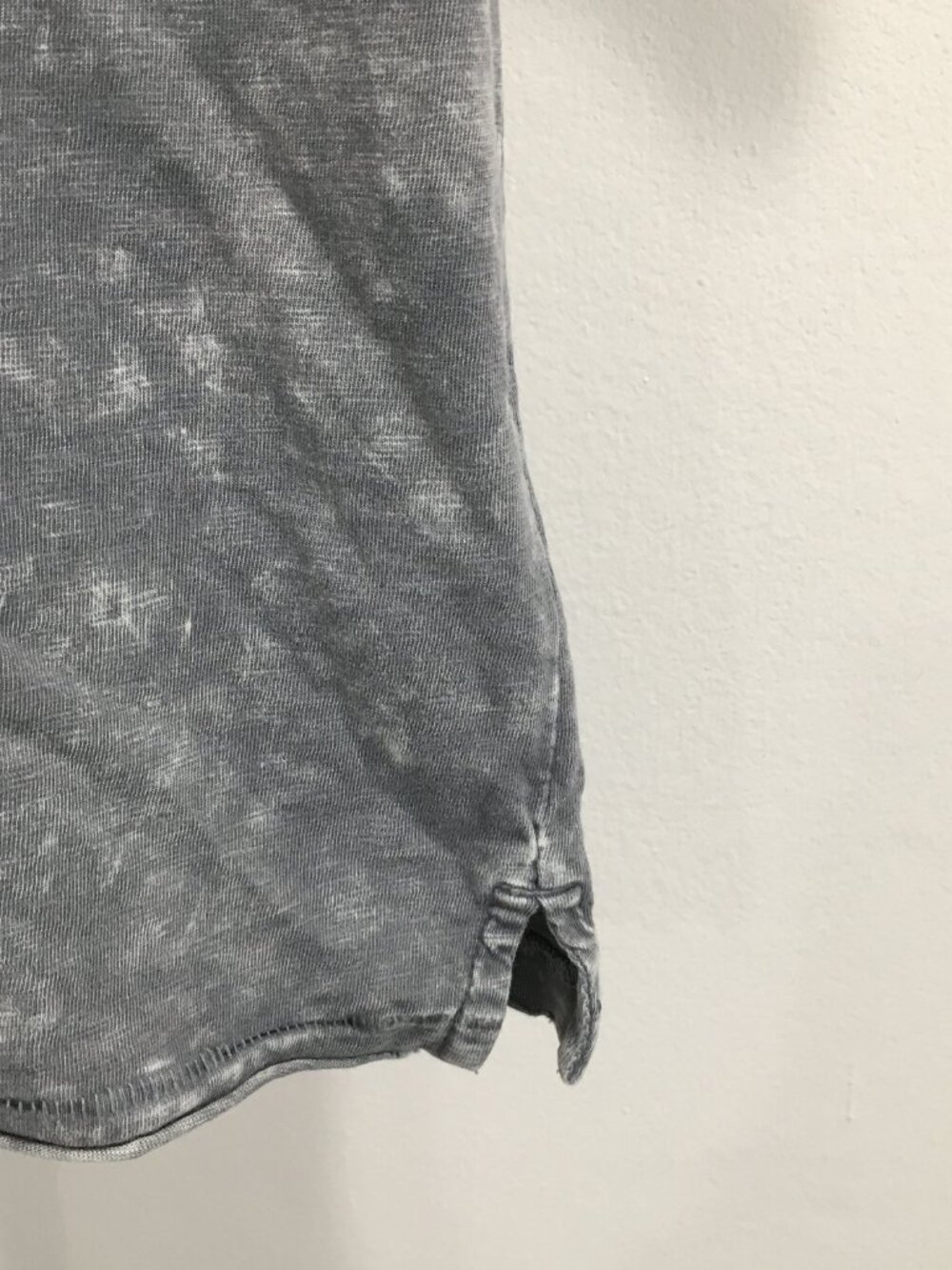 JOHN VARVATOS Gray White Henley Neck Short Sleeve Tee Shirt - Picture 7 of 8